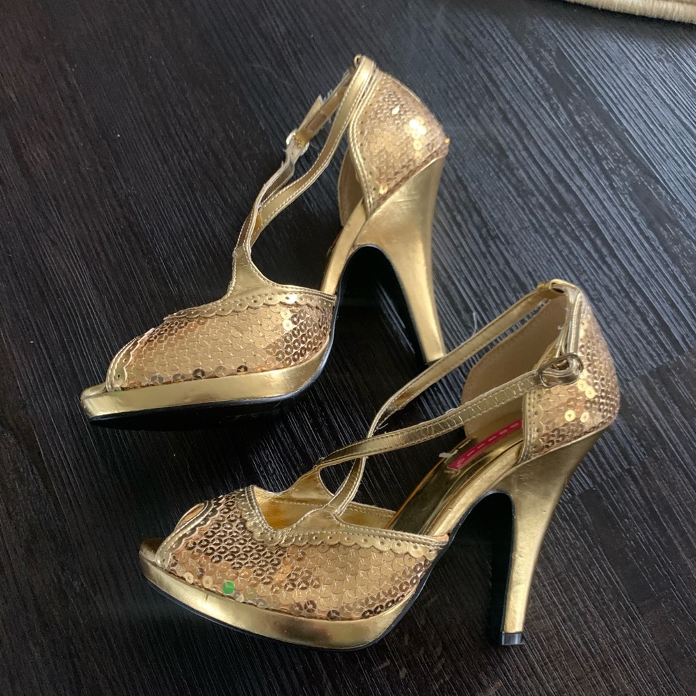 BORDELLO Gold Sparkly sandals